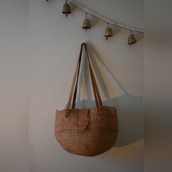 African Collections Woven Shoulder Bag - Picture 2 of 3